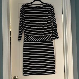 NWT LL Bean Signature stretch knit dress. Size 6